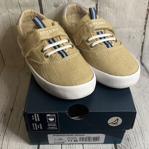 Sperry Kids Spinnaker NWT Beige and Blue Sneakers